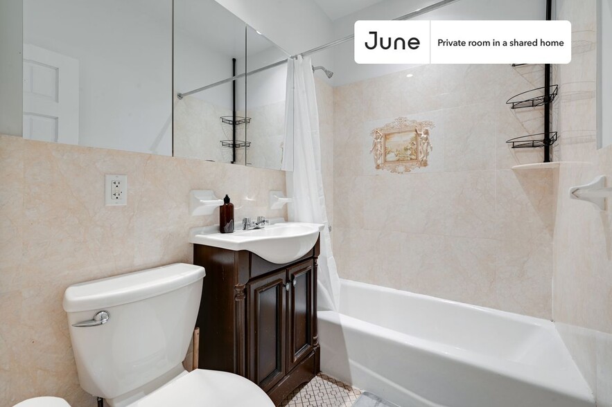 Building Photo - Private bedroom in 2 bed/1 bath Home