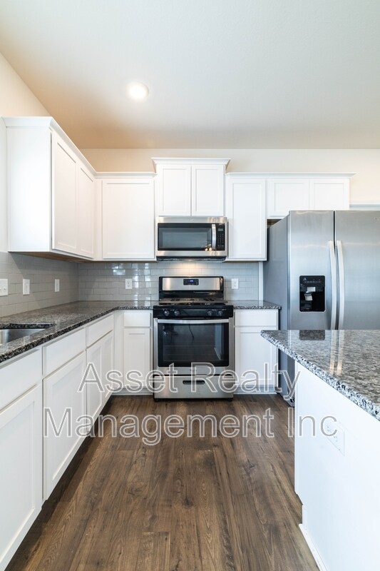 Building Photo - 4714 Willow Bluff Cir