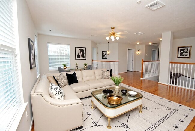 Building Photo - 1115 Oxford Mills Ln