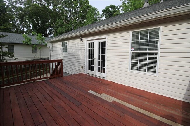 Building Photo - 1335 Carter Rd