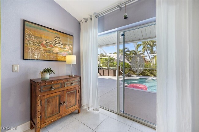 Building Photo - 4516 SW 21st Pl