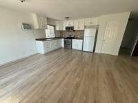 Building Photo - 1 bedroom in NORTH HOLLYWOOD CA 91605