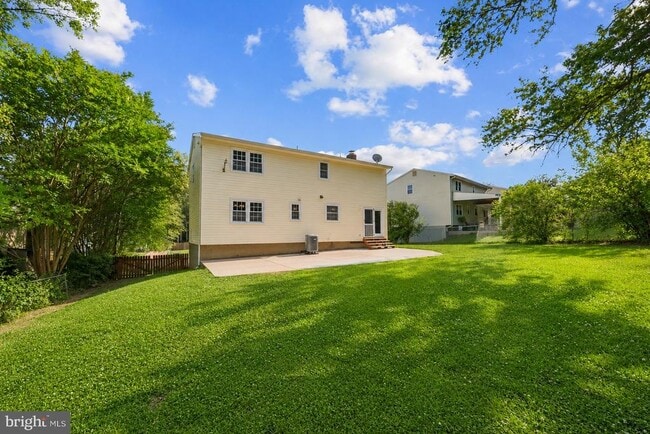 Building Photo - 13204 Nickleson Dr