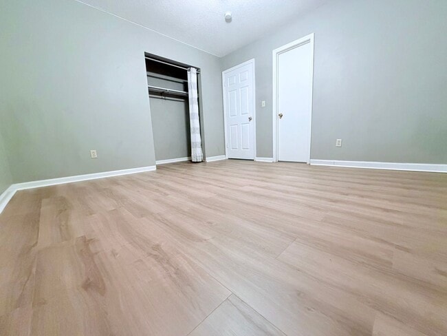 Building Photo - 1210 West End Ave