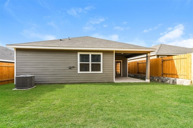 Building Photo - 26865 Steinbeck Dr