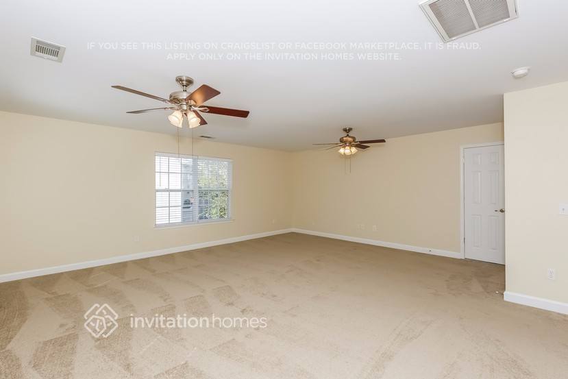 Building Photo - 1409 Mallory Ln