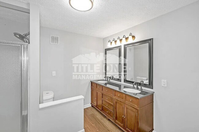 Building Photo - 3860 Hanover Ct