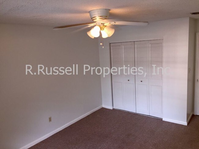 Building Photo - 219 Cherrywood Gardens Dr