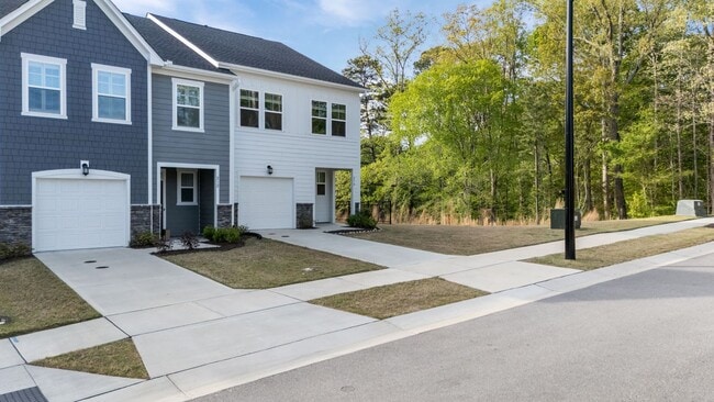 Building Photo - Charming 3 Bedroom Home located in Wake Forest