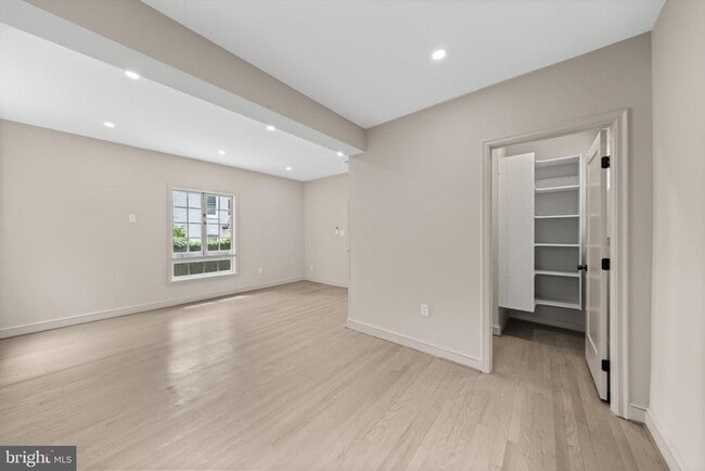 Building Photo - 1525 35th St NW