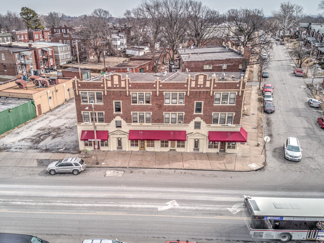 Building Photo - 3465 Gasconade St