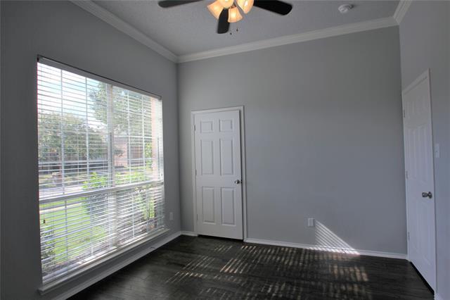Building Photo - 10404 Forrest Dr