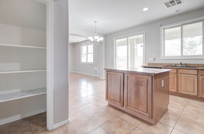 Building Photo - 15882 N 172nd Ln