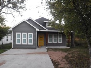 Building Photo - 1633 Cree Trail