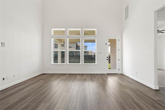 Building Photo - 20700 Matts Cove