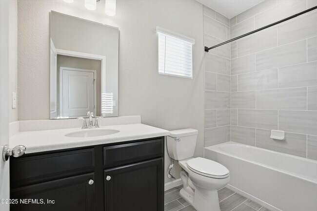 Building Photo - 1762 Amberly Dr