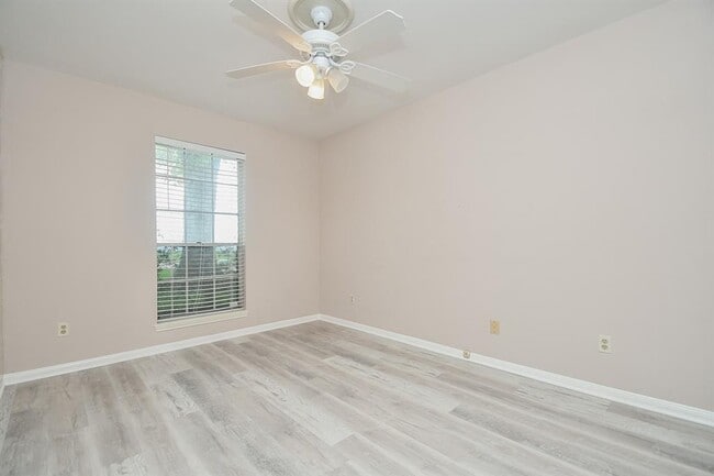 Building Photo - 12939 Westmere Dr