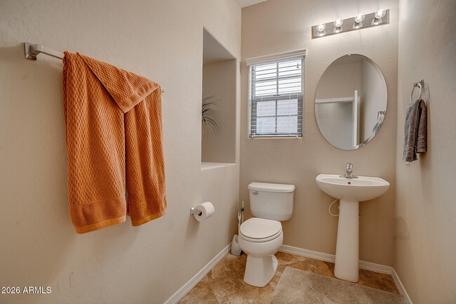 Building Photo - 3651 E Zachary Dr