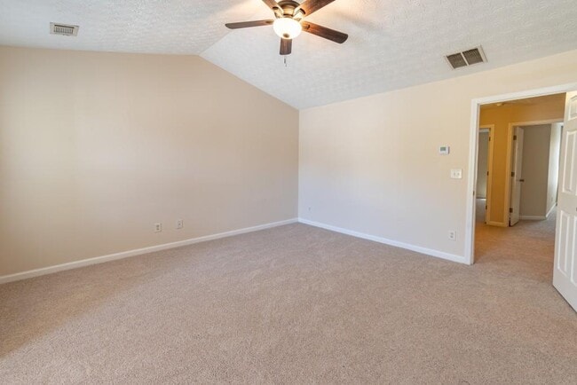 Building Photo - 493 Providence Run Way SE