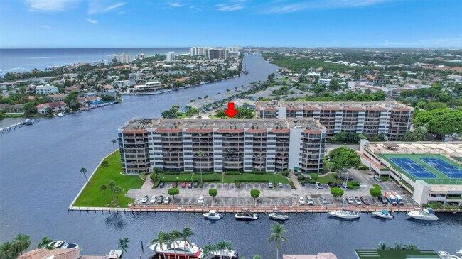 Building Photo - 899 Jeffery St