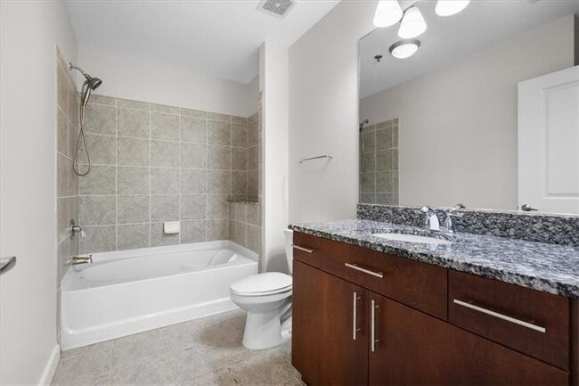 Building Photo - 250 Pharr Rd NE