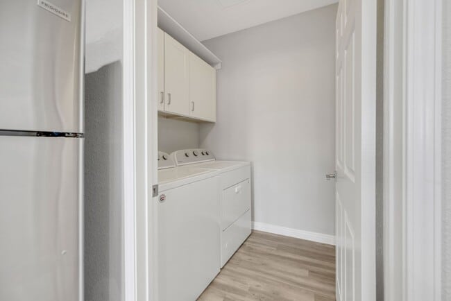 Building Photo - Upgraded Townhouse in Summerlin