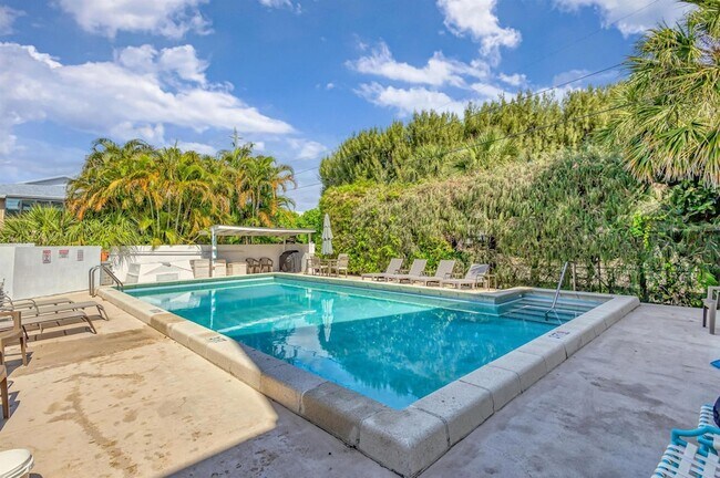 Building Photo - 3110 Surf Way