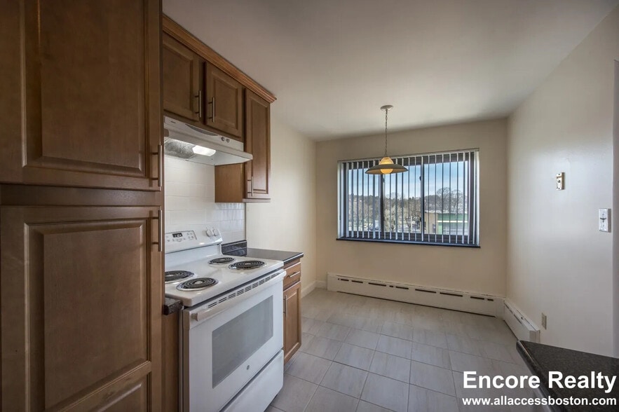 Building Photo - 898 Massachusetts Ave