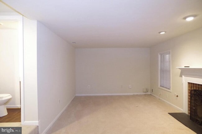 Building Photo - 5929 Woodfield Estates Dr