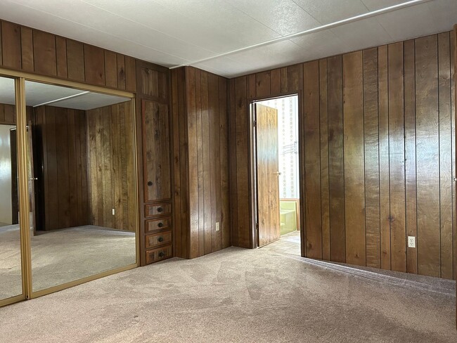 Building Photo - 2 Tarn Cir