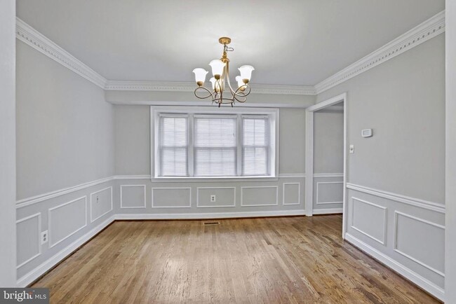 Building Photo - 4116 Majestic Ln