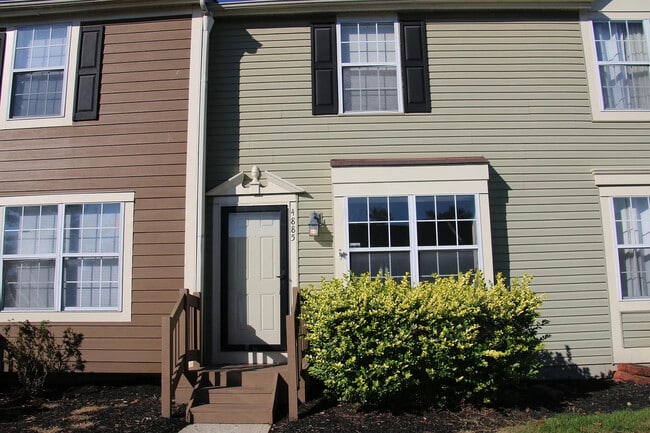 Building Photo - 4885 Stoneybrook Blvd