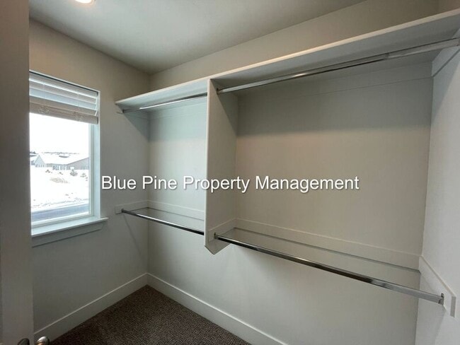 Building Photo - 651 S 2400 W
