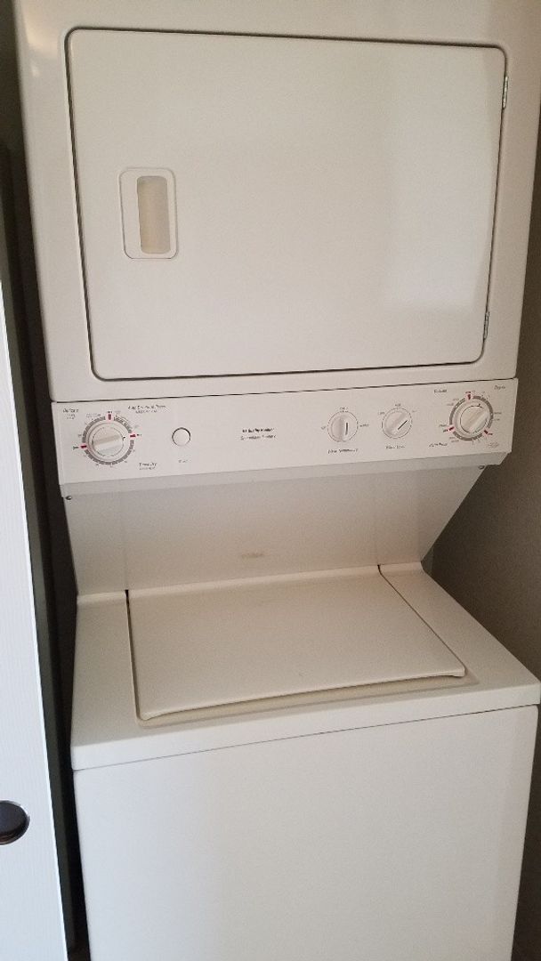 Building Photo - Private Laundry, Gated Community
