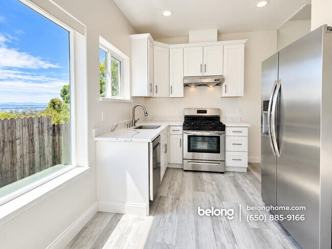 Building Photo - 6819 Simson St