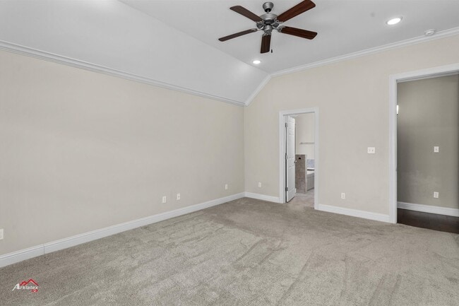 Building Photo - 608 Labarre Ln