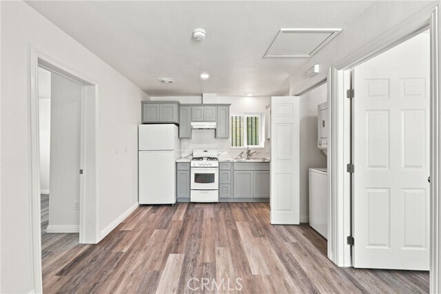 Building Photo - 10646 S Wilton Pl