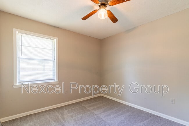 Building Photo - 8095 Whitebrook Dr