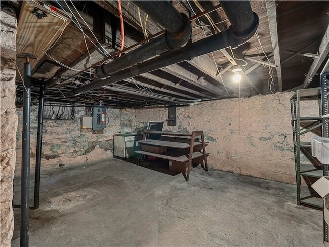 Building Photo - 2501 2nd Ave