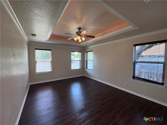 Building Photo - 2536 Mugho Dr