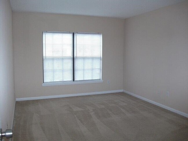 Building Photo - 9 Hannah Cole Dr