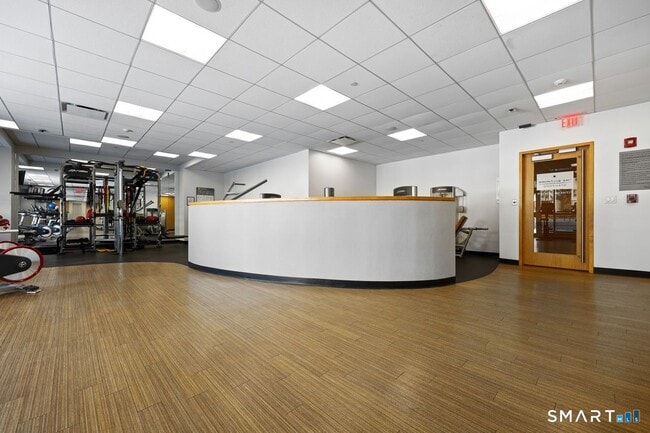 Building Photo - 127 Greyrock Pl