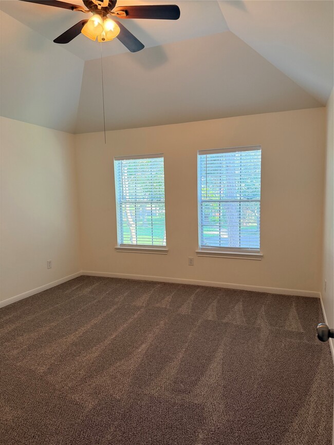 Building Photo - 2201 Summer Reef Dr