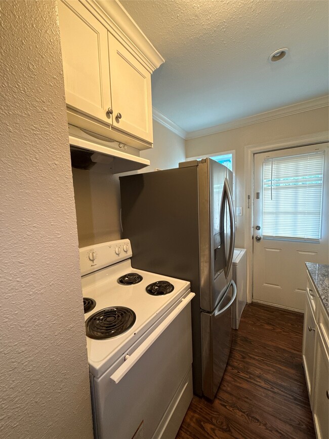 Building Photo - 4308 Leeland St