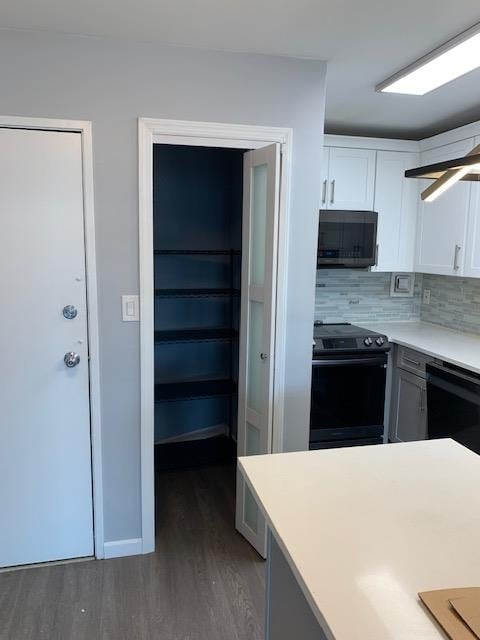 Building Photo - 300 Newark St.