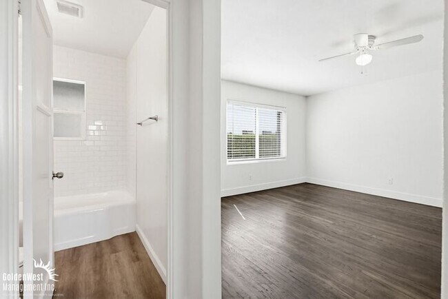 Building Photo - Updated 1Bdm 1Ba Home in San Diego!