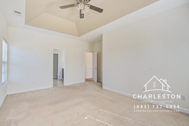 Building Photo - 156 Red Leaf Blvd