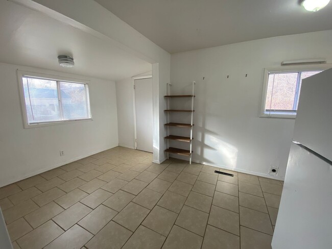 Building Photo - 1 Bed / 1 Bath Home in Idaho Falls