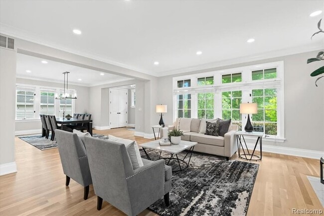 Building Photo - 1897 Norfolk St