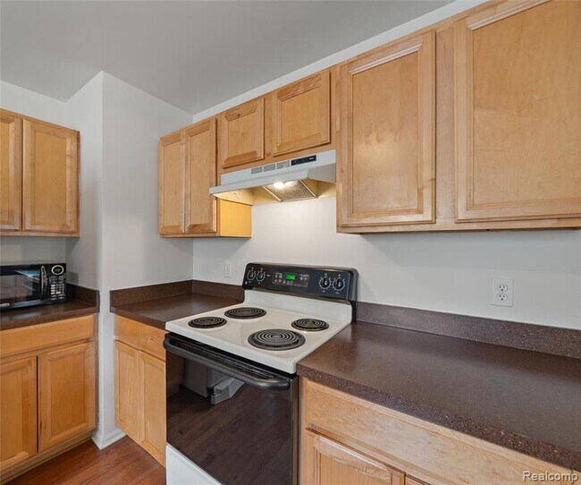 Building Photo - 5864 Willow Ridge Dr